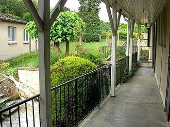 Au Pont Du Pin Figeac Exterior photo